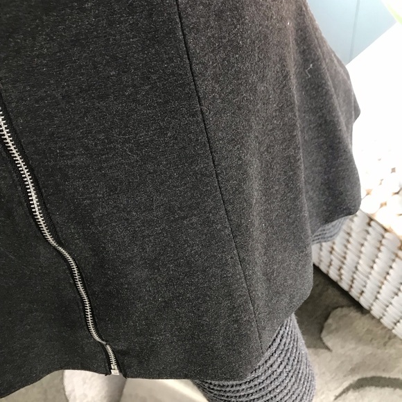 Grey wool modern bustier top - Picture 4 of 7